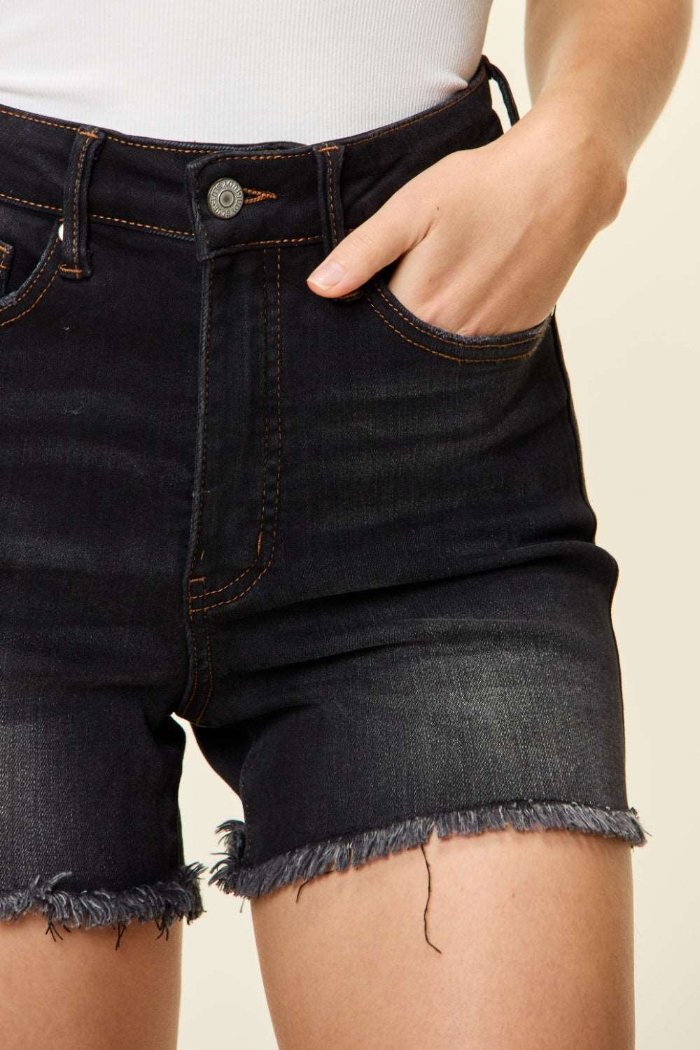 Shorts A Fray Hem Shorts