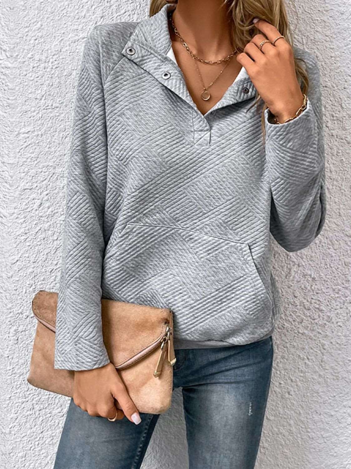 Top Raglan Sleeve Collared Sweatshirt with Pocket