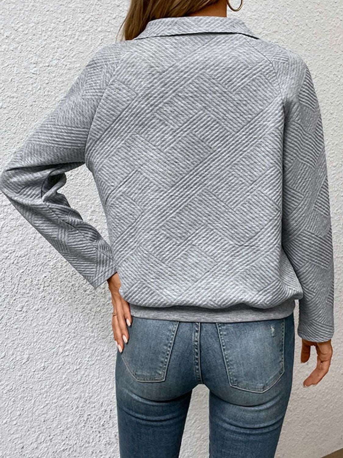Top Raglan Sleeve Collared Sweatshirt with Pocket